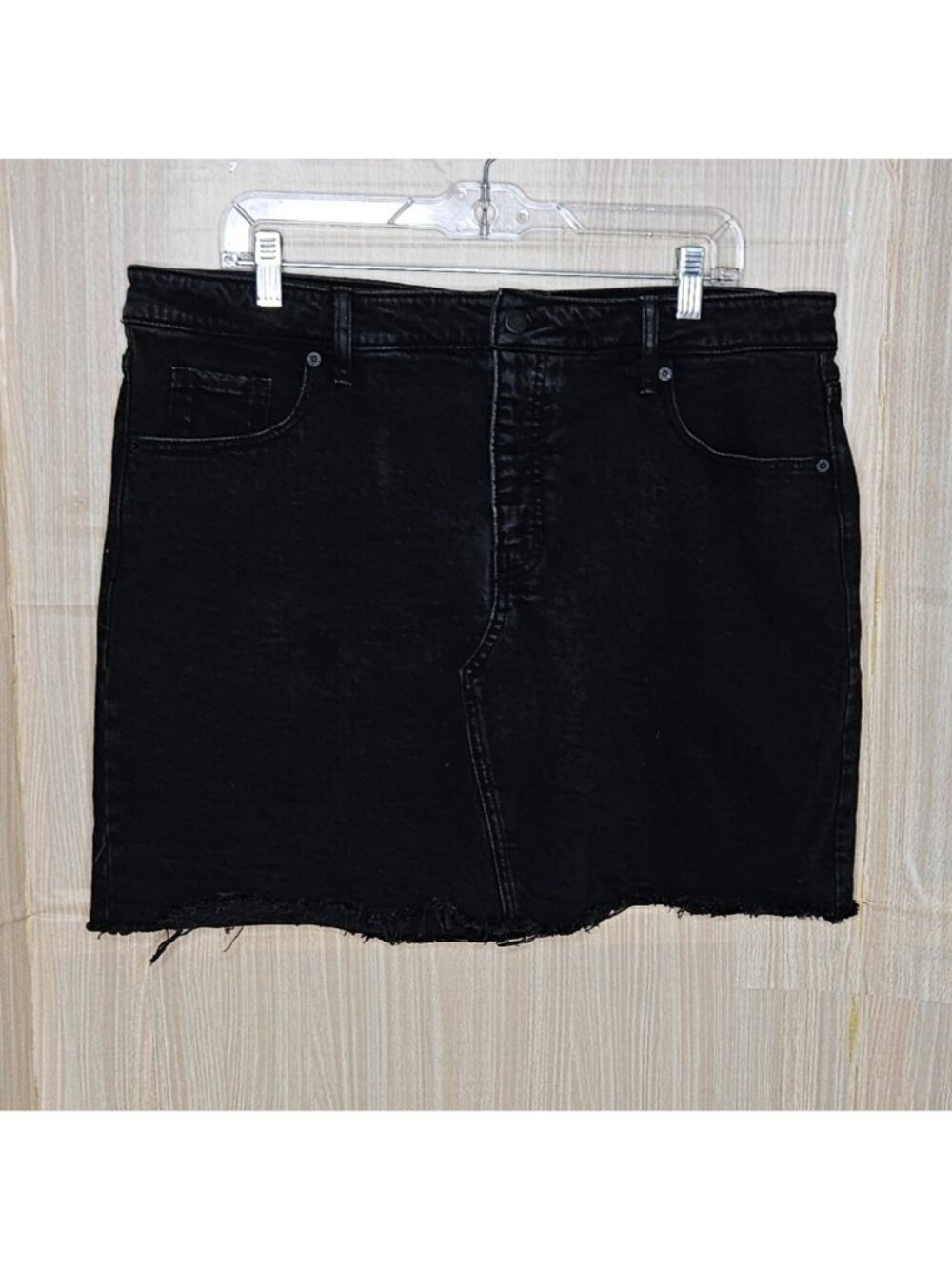Old Navy Women's Black Distressed Button Fly Denim Skirt 18